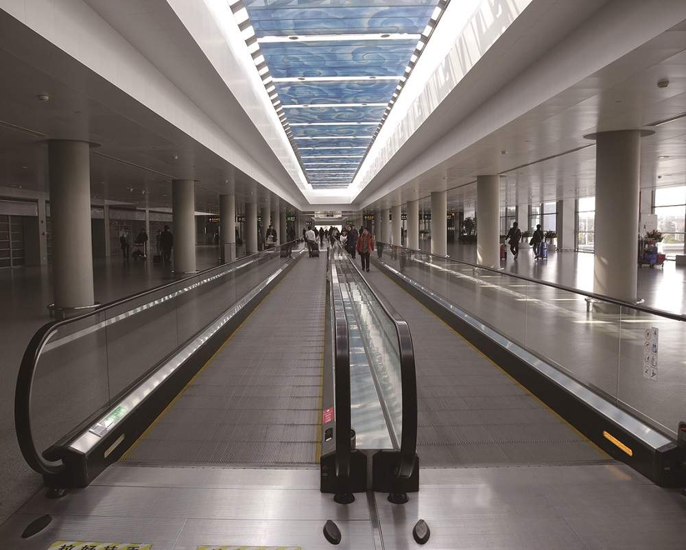 自动人行道电梯